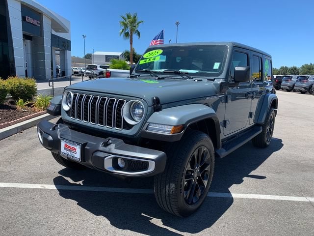 2025 Jeep Wrangler 4xe Sahara
