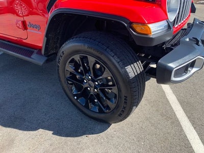 2025 Jeep Wrangler 4xe Sahara