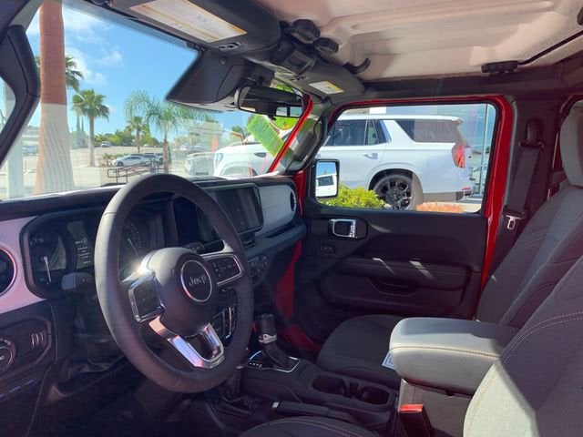 2025 Jeep Wrangler 4xe Sahara