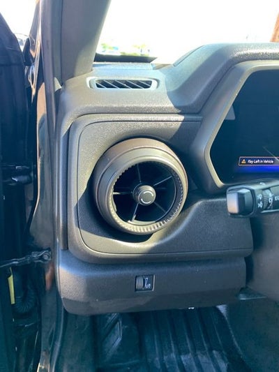 2023 Chevrolet Colorado WT