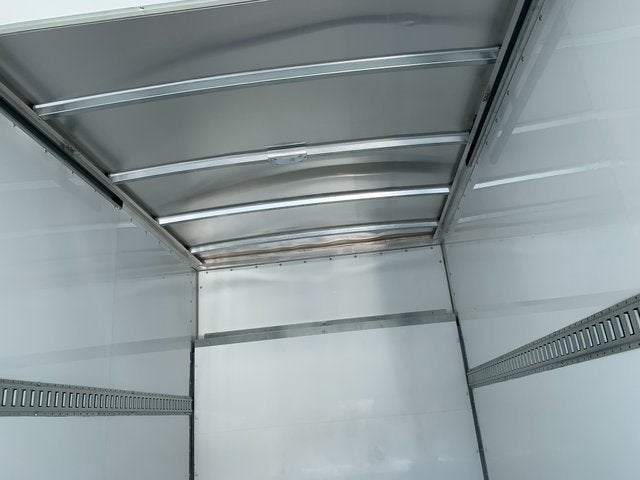 2024 GMC Savana Cutaway 3500 1WT