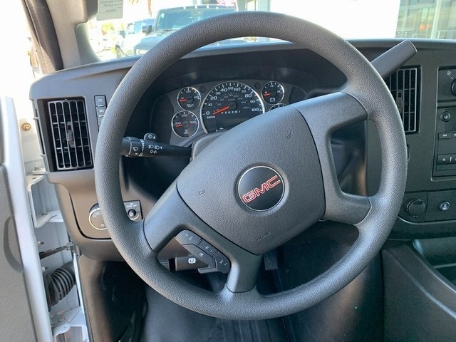 2024 GMC Savana Cutaway 3500 1WT