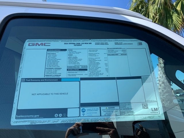 2024 GMC Savana Cutaway 3500 1WT