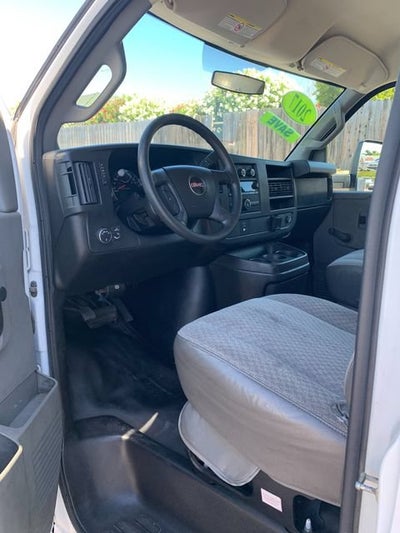 2017 GMC Savana Cutaway 3500 Work Van