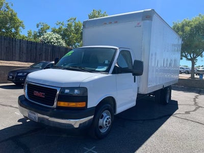 2017 GMC Savana Cutaway 3500 Work Van