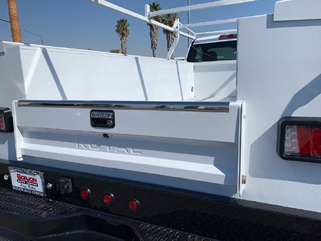 2026 GMC Sierra 3500 HD Chassis Cab Pro