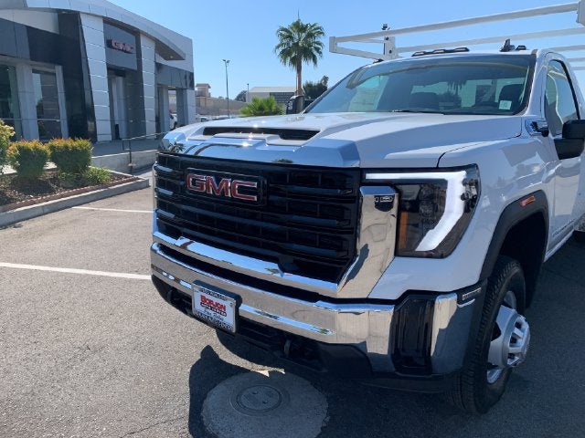 2026 GMC Sierra 3500 HD Chassis Cab Pro