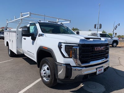 2026 GMC Sierra 3500 HD Chassis Cab Pro