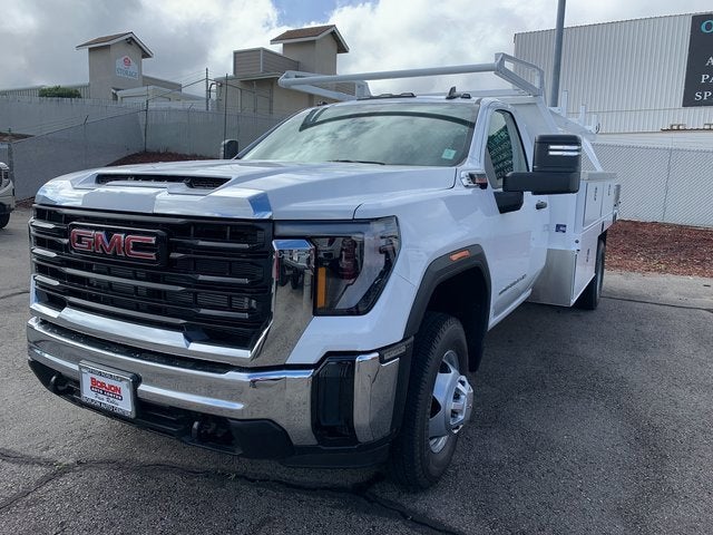 2026 GMC Sierra 3500 HD Chassis Cab Pro
