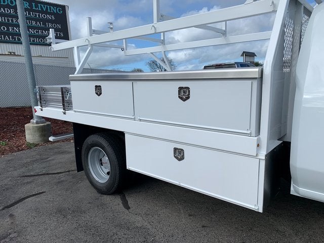 2026 GMC Sierra 3500 HD Chassis Cab Pro