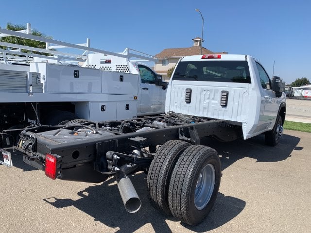 2026 GMC Sierra 3500 HD Chassis Cab SLE
