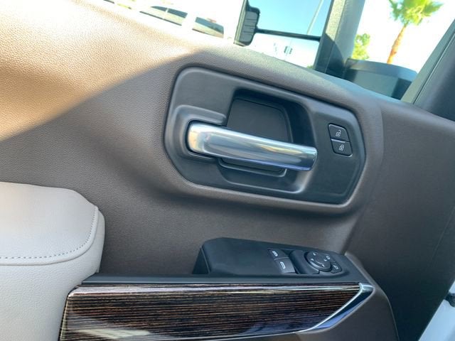 2026 GMC Sierra 3500 HD Chassis Cab SLE