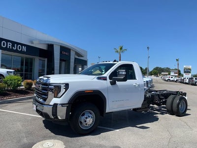 2026 GMC Sierra 3500 HD Chassis Cab SLE