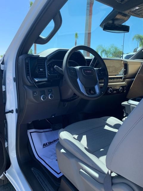 2026 GMC Sierra 3500 HD Chassis Cab SLE