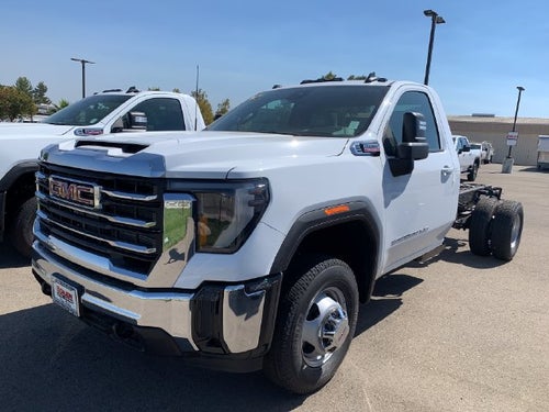 2026 GMC Sierra 3500 HD Chassis Cab SLE