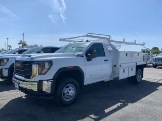 2026 GMC Sierra 3500 HD Chassis Cab Pro