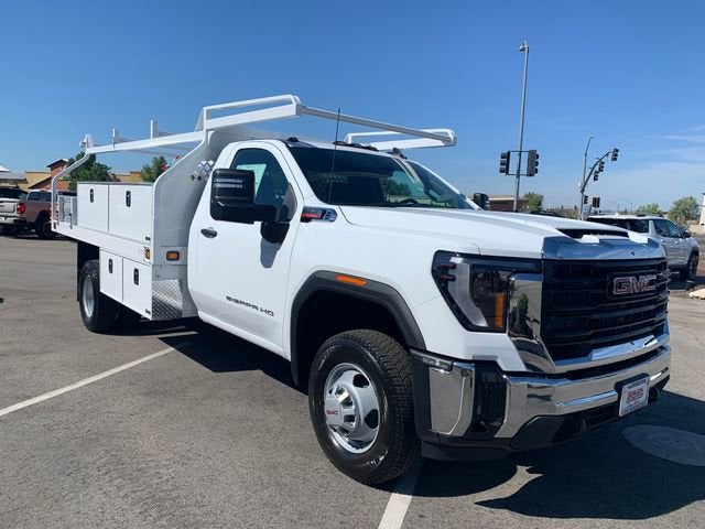 2026 GMC Sierra 3500 HD Chassis Cab Pro