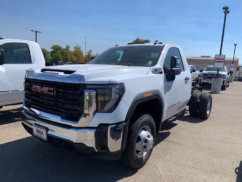 2026 GMC Sierra 3500 HD Chassis Cab Pro