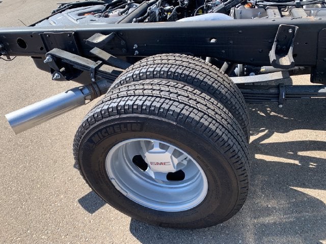 2026 GMC Sierra 3500 HD Chassis Cab Pro