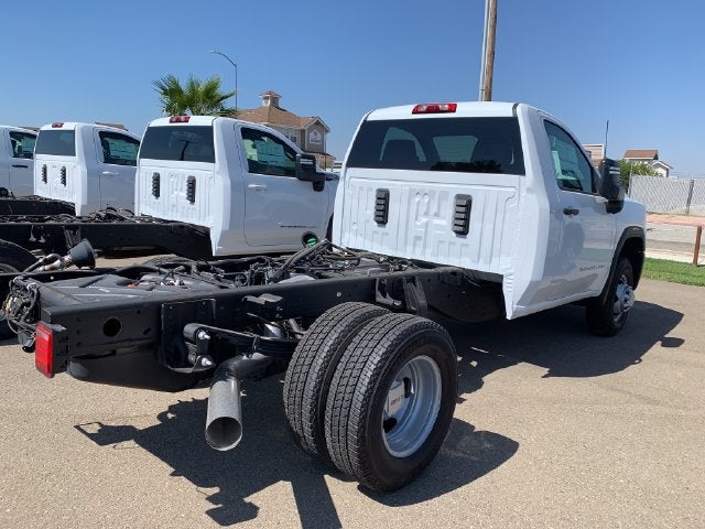 2026 GMC Sierra 3500 HD Chassis Cab Pro