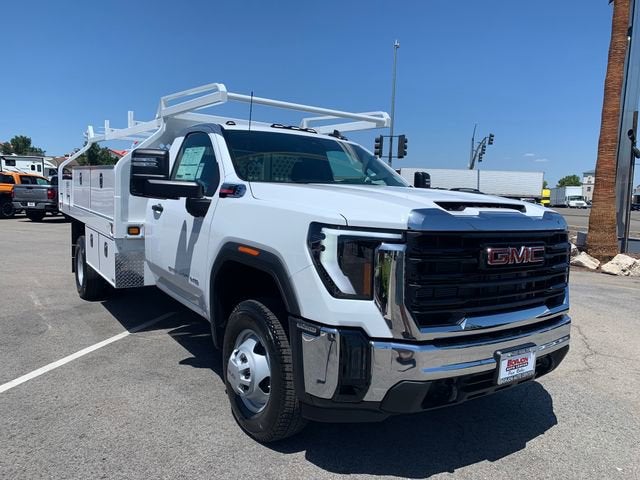 2026 GMC Sierra 3500 HD Chassis Cab Pro