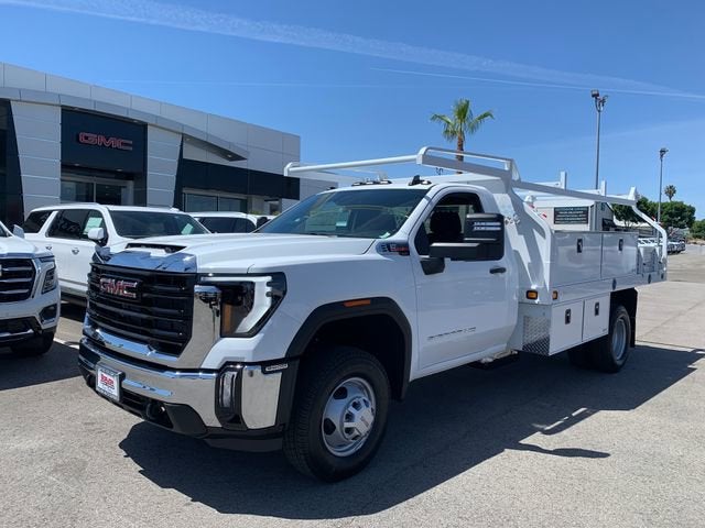 2026 GMC Sierra 3500 HD Chassis Cab Pro