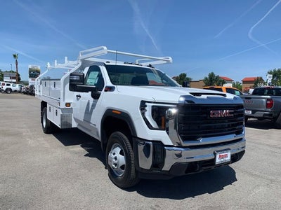 2026 GMC Sierra 3500 HD Chassis Cab Pro