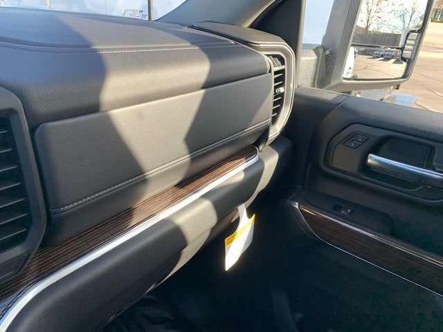 2026 GMC Sierra 3500 HD Chassis Cab SLE