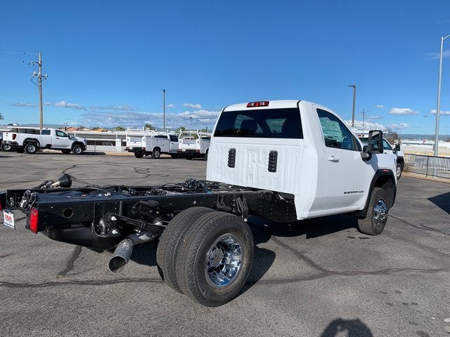2026 GMC Sierra 3500 HD Chassis Cab SLE