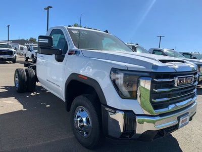 2026 GMC Sierra 3500 HD Chassis Cab SLE