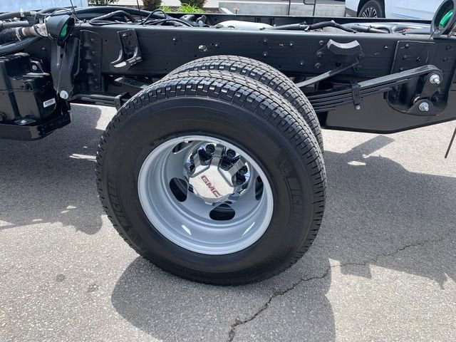 2026 GMC Sierra 3500 HD Chassis Cab SLE