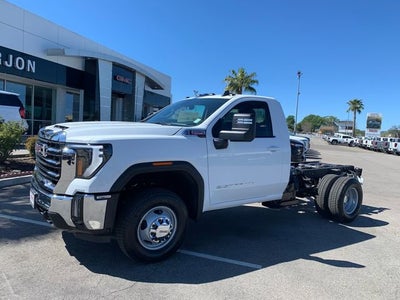 2026 GMC Sierra 3500 HD Chassis Cab SLE
