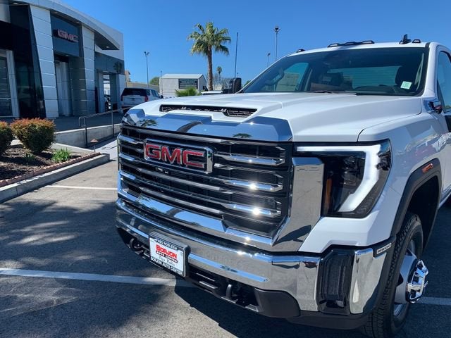 2026 GMC Sierra 3500 HD Chassis Cab SLE