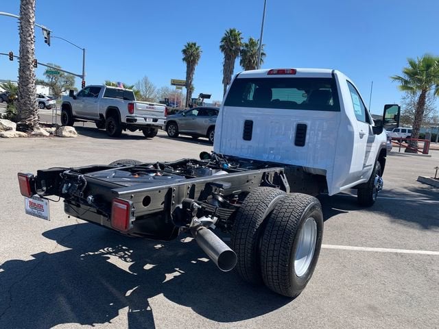 2026 GMC Sierra 3500 HD Chassis Cab SLE