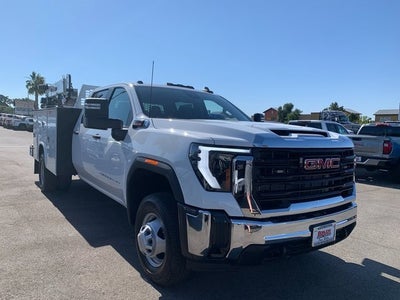 2025 GMC Sierra 3500 HD Chassis Cab Pro