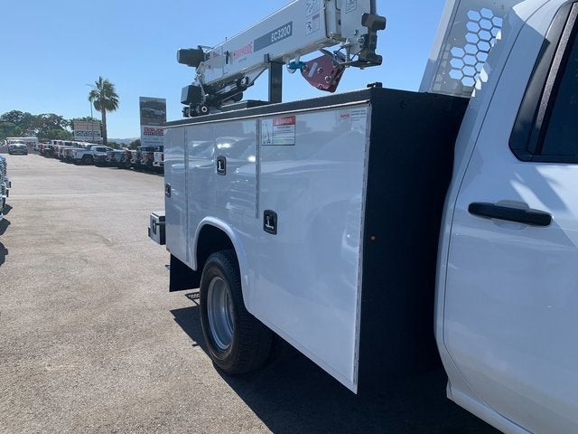 2025 GMC Sierra 3500 HD Chassis Cab Pro