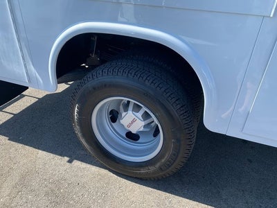 2025 GMC Sierra 3500 HD Chassis Cab Pro