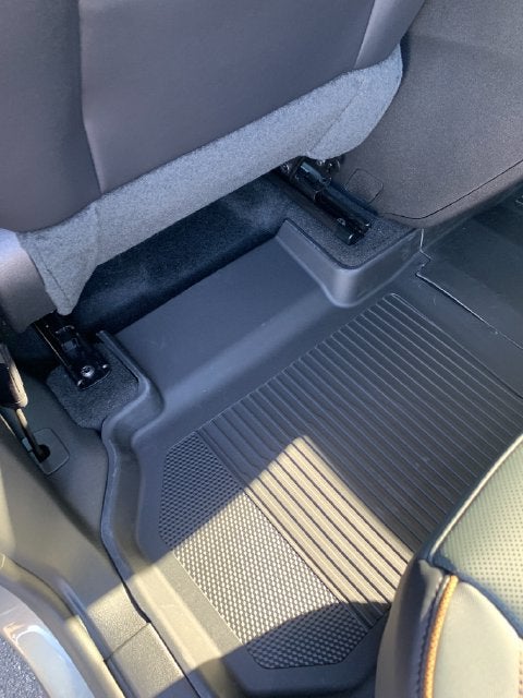 2027 GMC Acadia AT4 - Photo 15