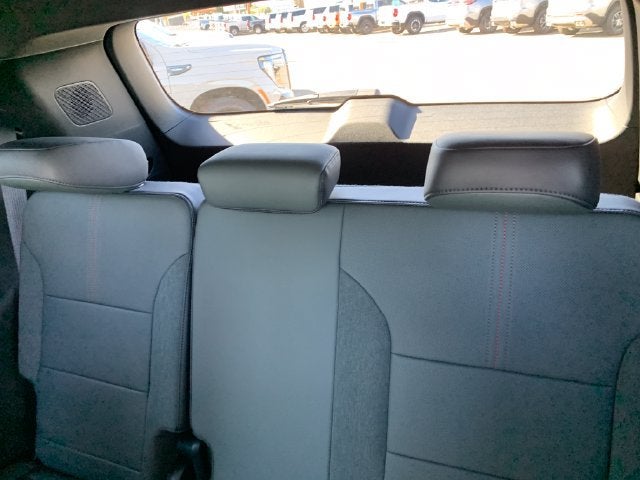 2027 GMC Acadia AT4 - Photo 18