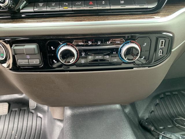 2026 GMC Sierra 3500 HD SLE DRW