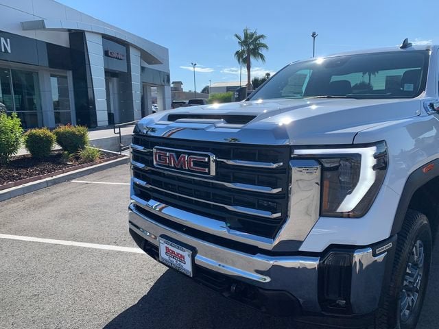 2026 GMC Sierra 3500 HD SLE