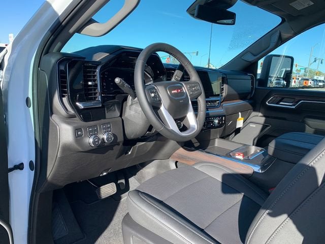 2025 GMC Sierra 2500 HD SLT