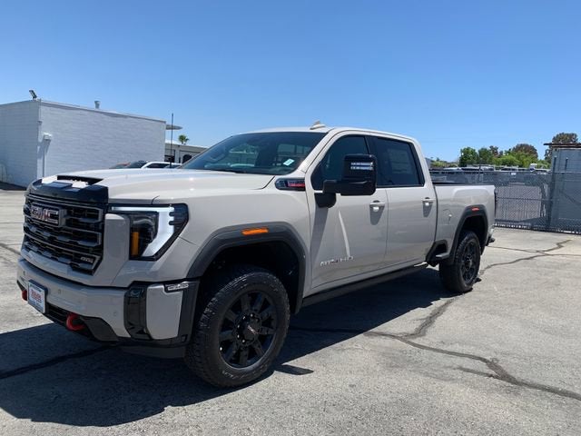 2026 GMC Sierra 4WD Crew Cab Standard Box AT4's photo