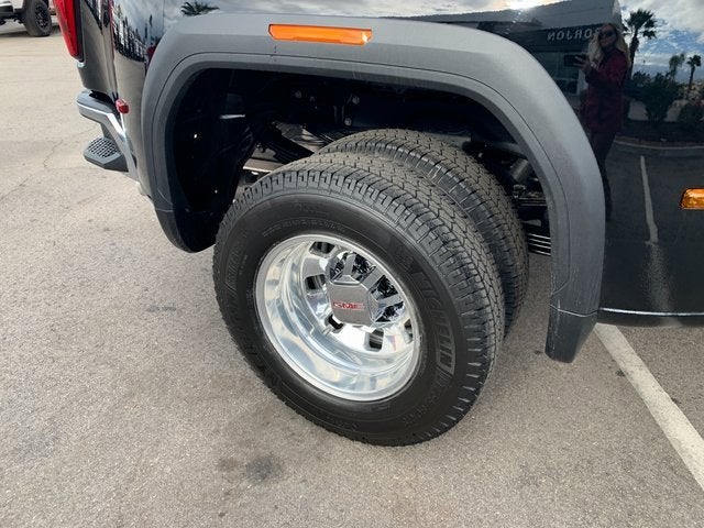 2026 GMC Sierra 3500 HD SLT