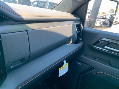 2025 GMC Sierra 3500 HD AT4