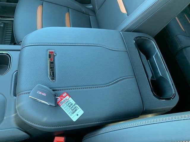 2025 GMC Sierra 3500 HD AT4