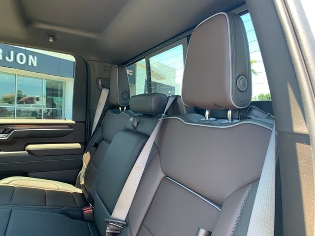 2026 GMC Sierra 3500 HD Denali DRW