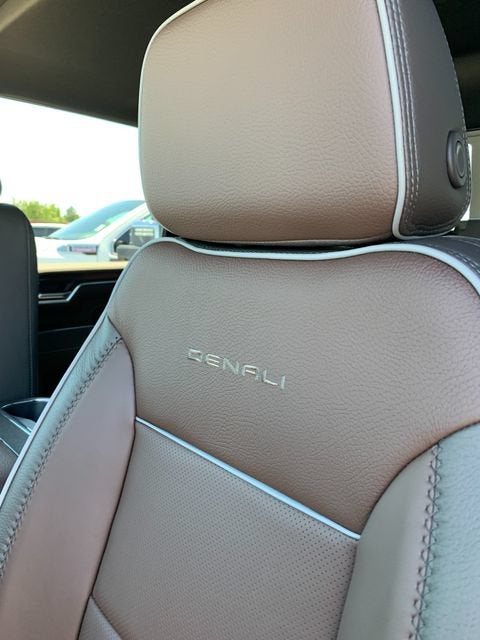 2026 GMC Sierra 3500 HD Denali DRW