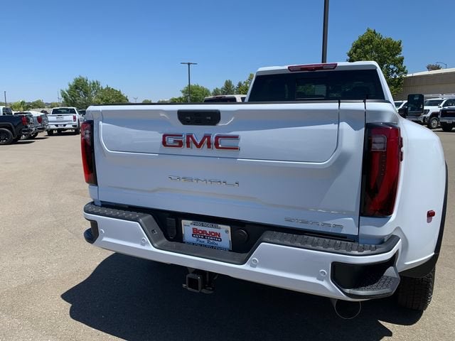2026 GMC Sierra 3500 HD Denali DRW