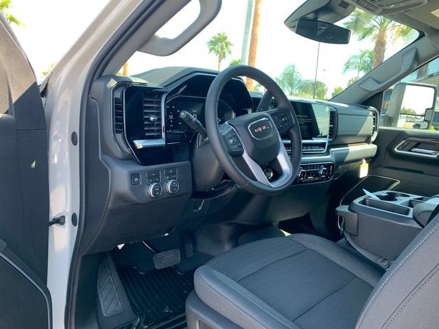 2026 GMC Sierra 3500 HD SLE